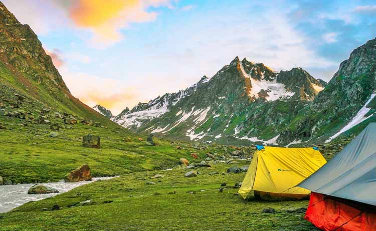 5 Top Treks in Himachal Pradesh